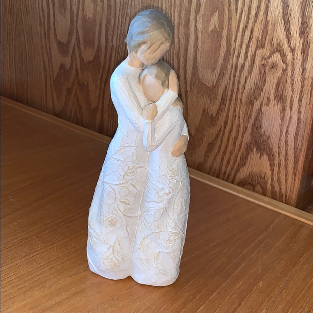 Willow Tree, “Close to me” figurine